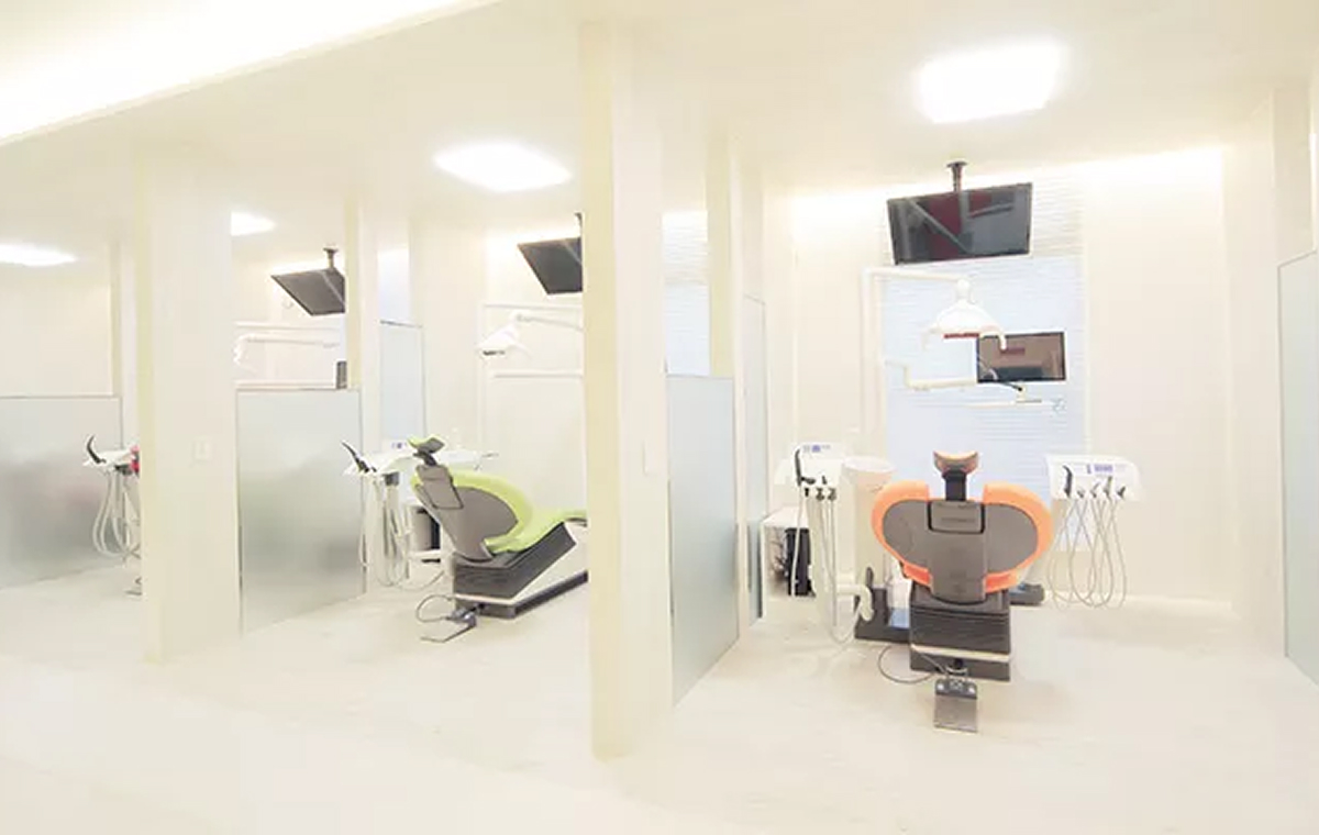 術者の可能性を広げる最新設備による精密診断・治療